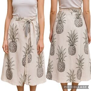 Vilagallo Tie Waist White and Navy Pineapple Print Midi Skirt – Size 42 (US 10)